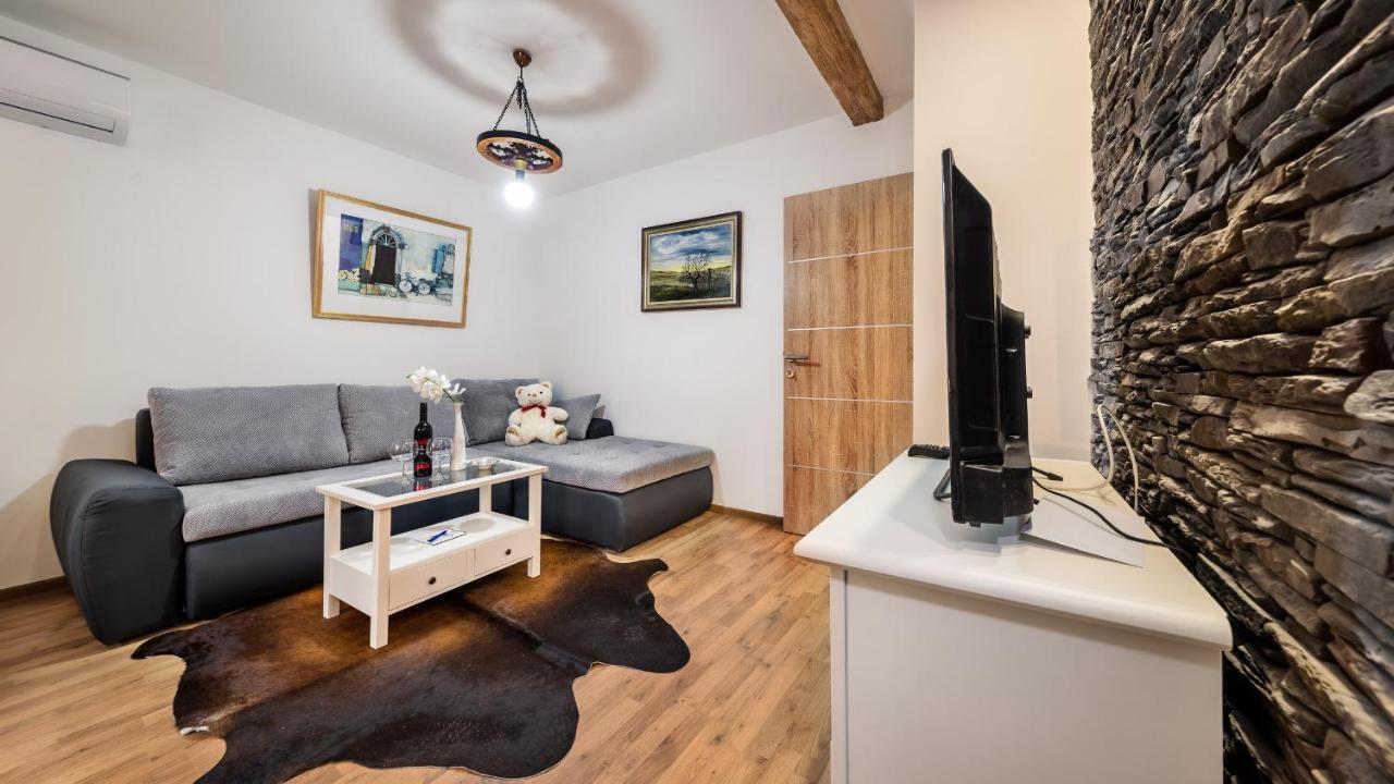 Apartment Krajinovic Zagreb Bagian luar foto